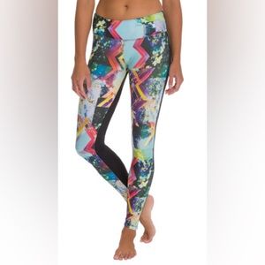 Onzie Cropped Leggings Sky Print Size XS